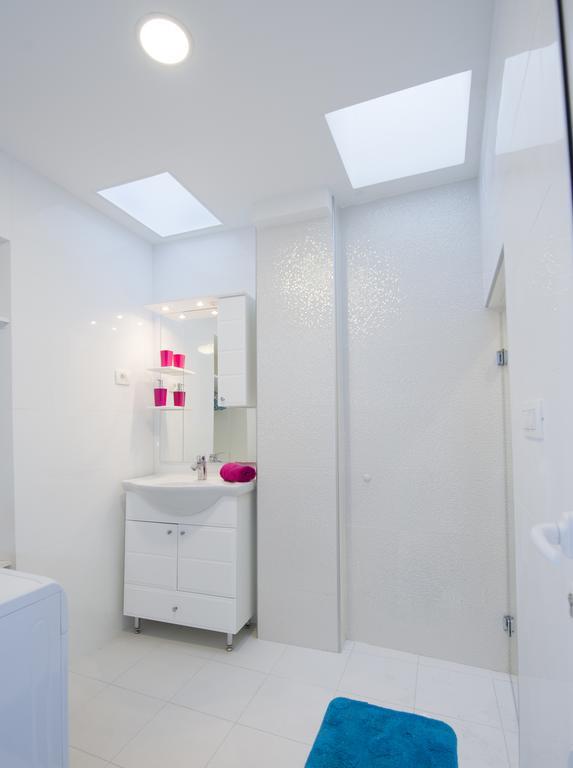 Dea Ii Appartement Split